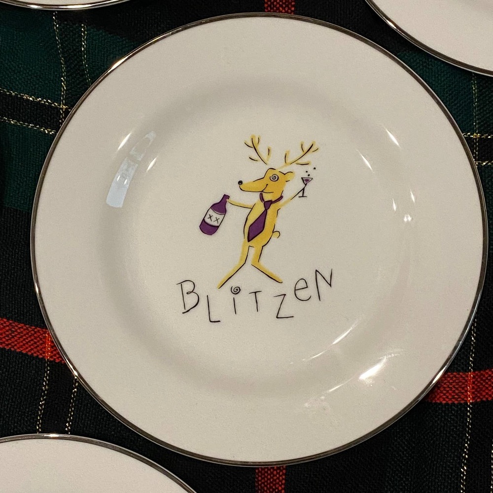 Pottery‎ Barn REINDEER BLITZEN Salad Plates 8-1/2” White Porcelain MINT!